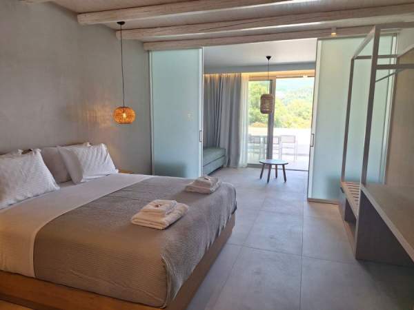 Superior family room