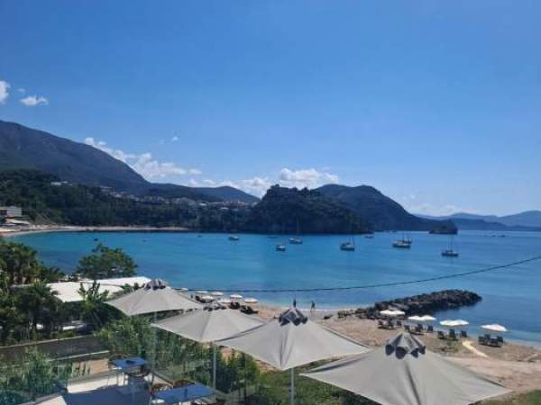 Honeymoon seaview suite